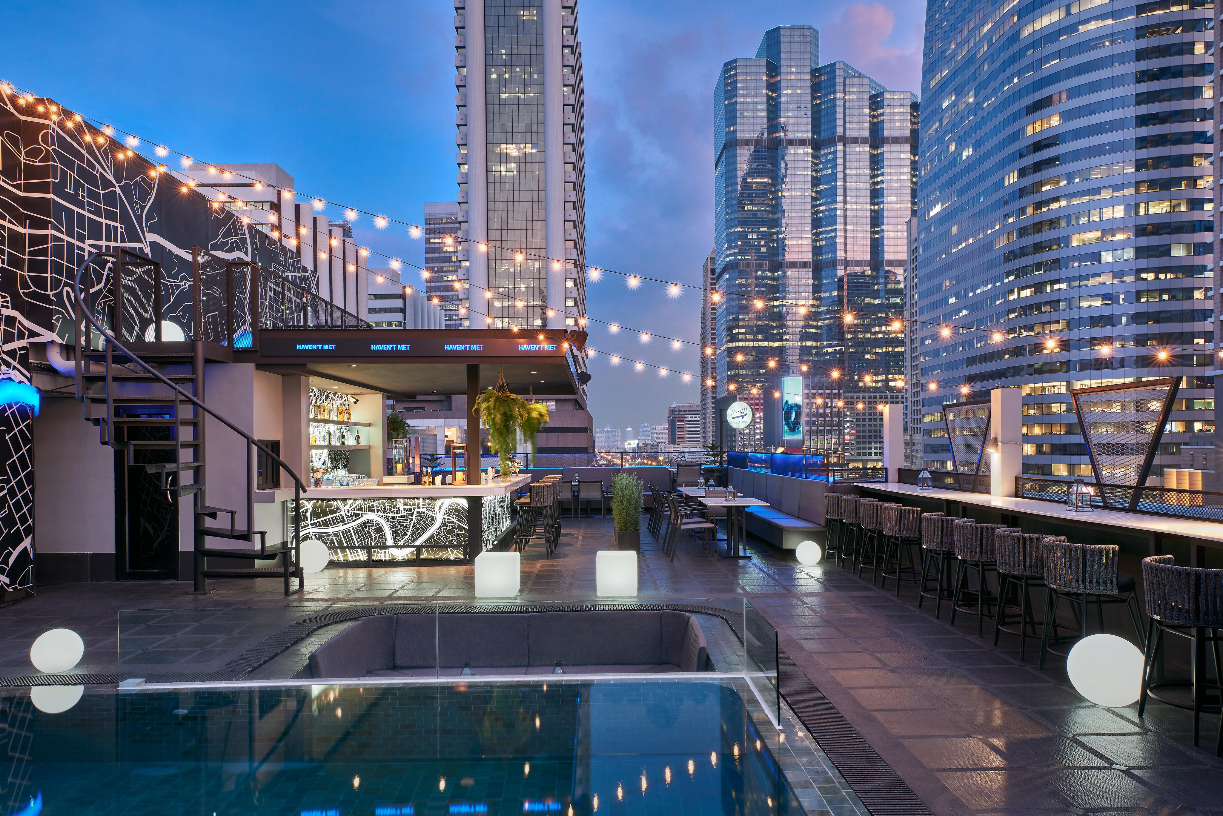 Sora Hotel Silom Bangkok Eksteriør billede