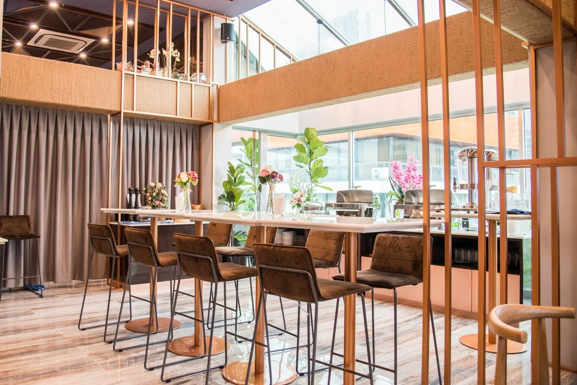 Sora Hotel Silom Bangkok Eksteriør billede
